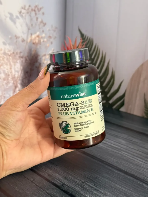 Omega 3 Extra fuerte | 600 EPA y 400 DHA con Vitamina E | Apoyo para la salud del corazón y el cerebro